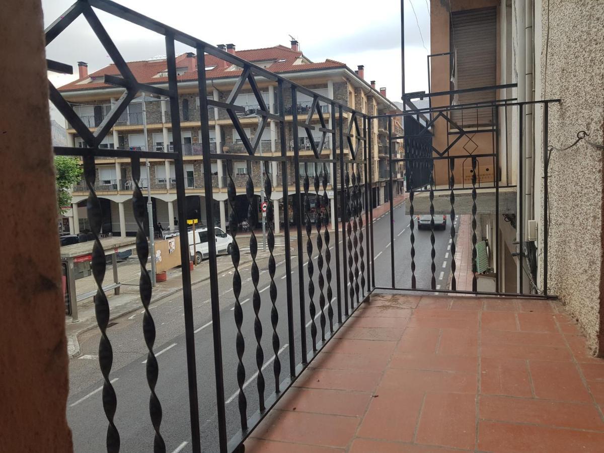 Appartamento Fantastic Pis A Oliana Alt Urgell Lleida Wifi Esterno foto